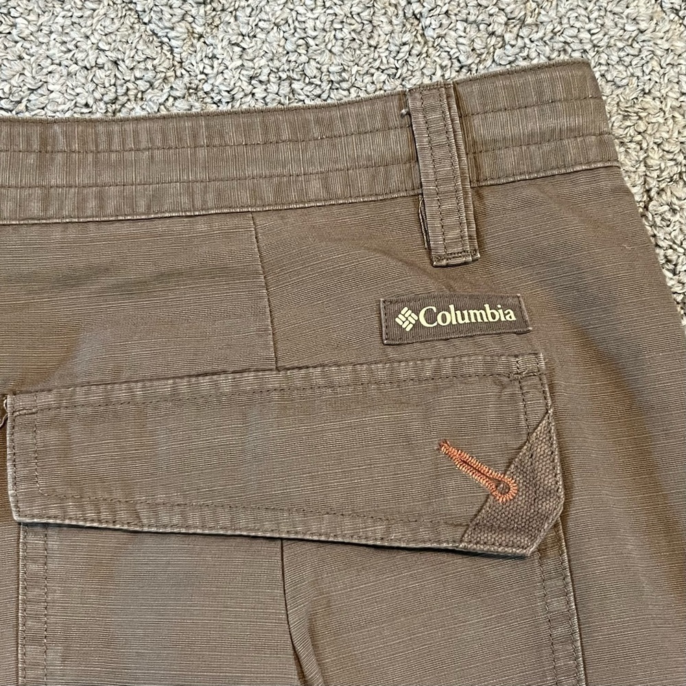 Columbia Sportswear Shorts Mens 38 Brown Cargo Hiking Outdoor Zipper Pocket - Picture 10 of 10